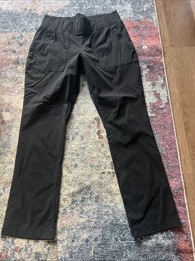 Women’s Black Straight-Leg Colombia Pants